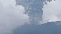 Terjadi-Peningkatan-Erupsi-Gunung-Marapi-Masyarakat-Diminta-Tingkatkan-Kewaspadaan-dan-Pakai-Masker_270224024215