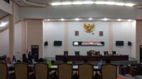 Rapat Paripurna dalam rangka Nota Penjelasan Bupati terhadap Laporan Keterangan Pertanggung Jawaban (LKPJ) Tahun Anggaran 2023 bertempat di Graha Lantai II DPRD Sampang, Rabu(28/03/2024).