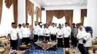 Gebu-Minang-Serahkan-Bantuan-untuk-Korban-Banjir-Bandang-dan-Lahar-Dingin-di-Tanah-Datar_220524013425