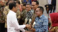 5-Kali-Berturut-turut-Bupati-Tanah-Datar-Terima-penghargaan-TPID-Award-dari-Presiden-RI_140624093022