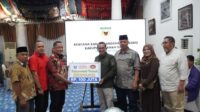 Restoran-Sederhana-Grup-dan-Perantau-Lintau-Serahkan-Bantuan-Galodo_230624103942