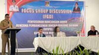 Asisten III Bidang Administrasi Umum Dr. Vicky Ch. Tanor, S.Pi, M.Si, Membuka Kegiatan Forum Group Discussion (FGD) Mengenai Rancangan Akhir RPJPD Kabupaten Minahasa Tahun 2025-2045 (ist)