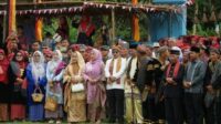 Eka-Putra--Festival-Bungo-Inai-Momentum-Masyarakat-Nagari-Rambatan-Bangkit-Pasca-Bencana_260824080357