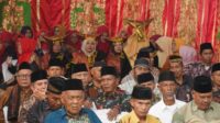Gelar-M-Akbar-SM-Dt-Penghulu-Mudo-Dilewakan-Bupati-Eka-Putra-Beri-Ucapan-Selamat_240924080151