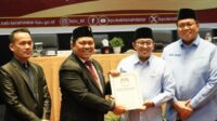 Gelar-Rapat-Pleno-Terbuka-KPU-Tetapkan-Bupati-dan-Wakil-Bupati-Tanah-Datar-Terpilih_100225091939