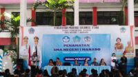 Suasana penamatan Siswa/siswi SMA N 1 Manado. Kepala Sekolah Jemmy Jeremia S.P.d tampak membawakan sambutan(Foto:Ivan/lacakpos.co.id)