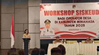 Sekretaris Daerah Kabupaten Minahasa Dr. Lynda D. Watania membuka dan membawakan sambutan pada Workshop Sistem Keuangan Desa (Siskeudes) Tahun 2025 bagi para operator desa se-Kabupaten Minahasa, Senin (28/07/2025)