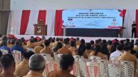 Bupati Minahasa Robby Dondokambey membawakan sambutan
