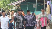 Ratusan warga Desa Kao, Kecamatan Kao, Kabupaten Halmahera Utara menggelar Pawai Ta’aruf (fic/lacakpos.co.id)
