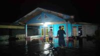 Tampak rumah warga di Desa Jati Kecamatan Kao terendam banjir(fic/lacakpos.co.id)